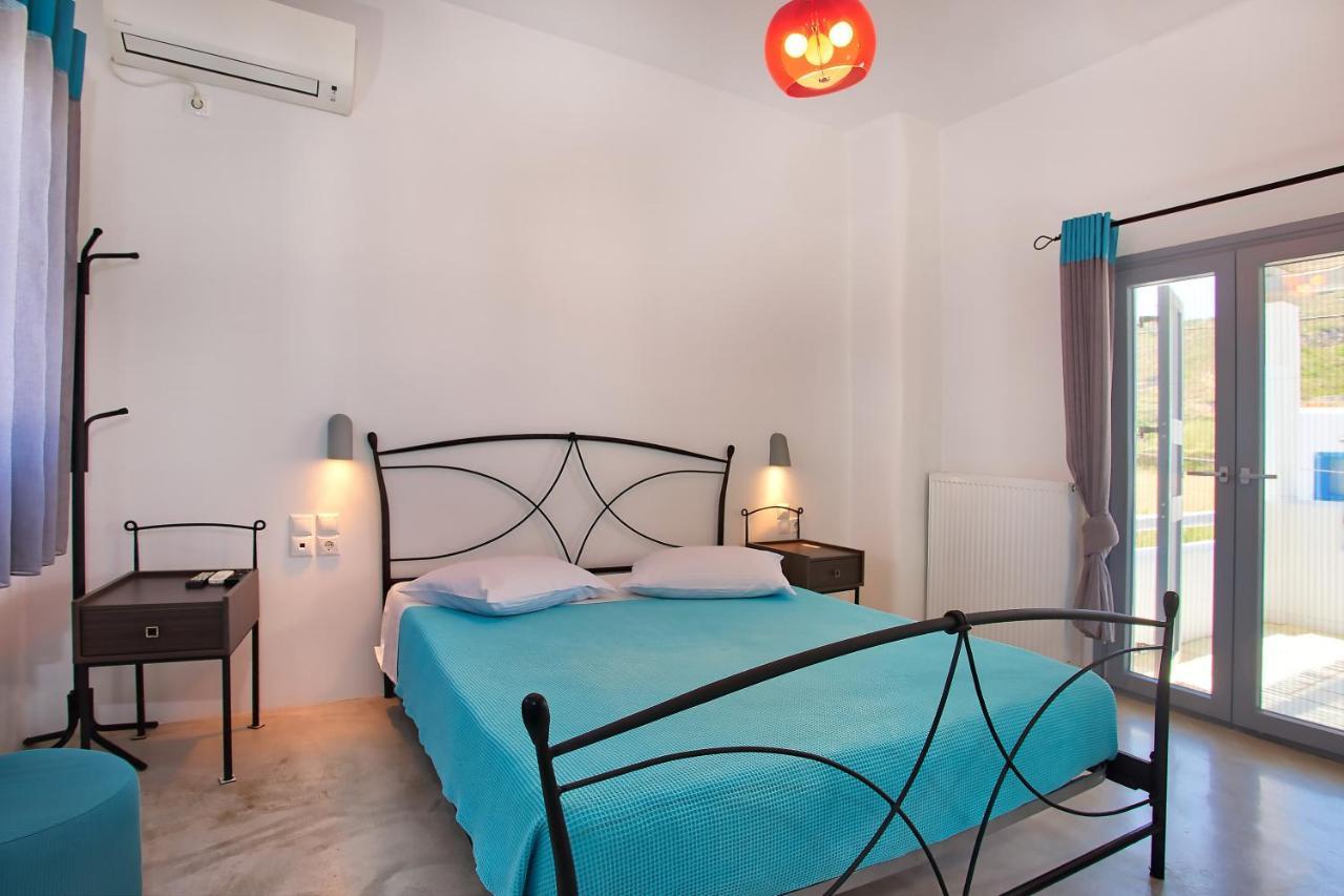 Ianthi Boutique Guesthouses סקירוס מראה חיצוני תמונה