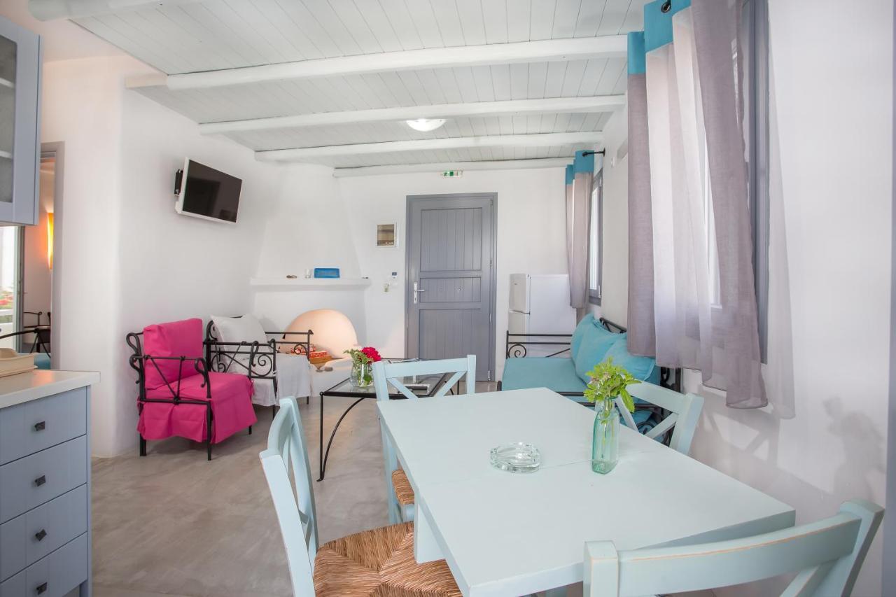 Ianthi Boutique Guesthouses סקירוס מראה חיצוני תמונה