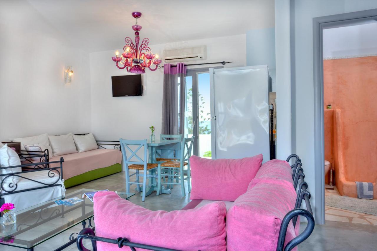 Ianthi Boutique Guesthouses סקירוס מראה חיצוני תמונה