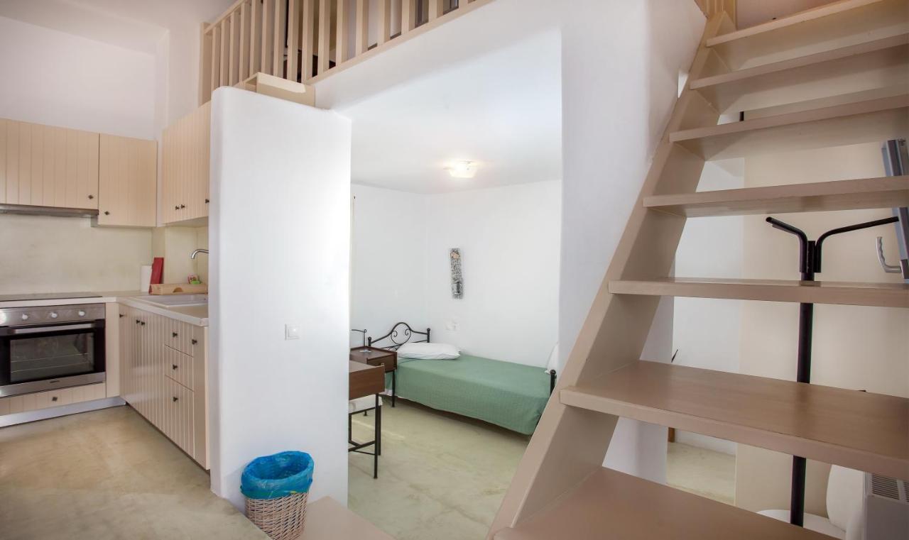 Ianthi Boutique Guesthouses סקירוס מראה חיצוני תמונה