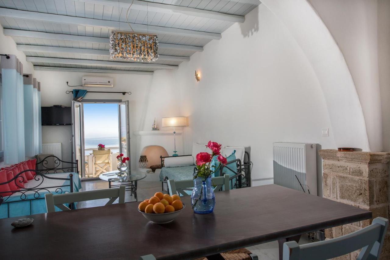 Ianthi Boutique Guesthouses סקירוס מראה חיצוני תמונה